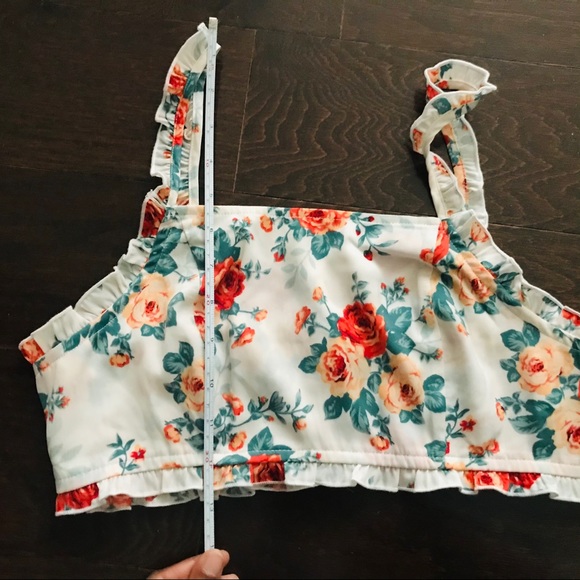 Floral Ruffle Crop Top - NWOT - Picture 2 of 2